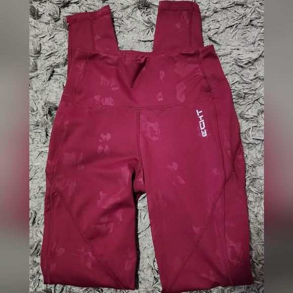 Echt Burgandy Leggings with Pockets - Picture 2 of 4